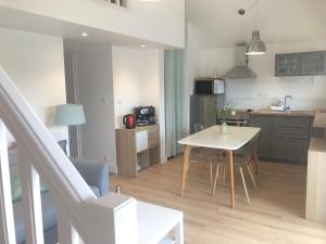 Appartements Appartement au coeur des pins, plage a 400 metres : photos des chambres