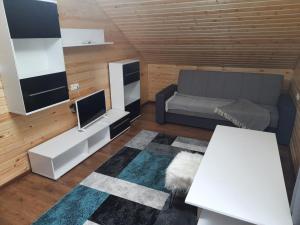 Casa Poiana Largului