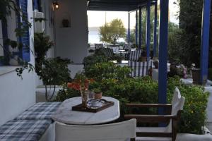 George's beach studios Aliki Paros Paros Greece