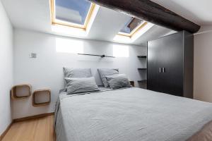 Appartements Superbe appartement en plein centre du vieil Antibes : photos des chambres