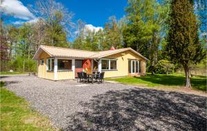 Nice Home In Hallaryd With Kitchen