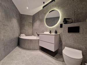 InPoint Apartments G11 near Old Town & Kazimierz District & Optional Paid Parking