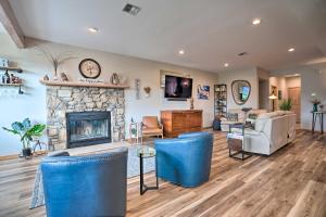 Lake Chelan Home with Boat Dock and Slip