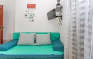 Nice Apartment In Gabonjin With Wifi