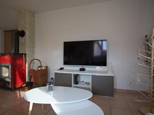 Maisons de vacances Gite Saint-Leonard, 3 pieces, 4 personnes - FR-1-589-386 : photos des chambres