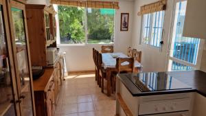 House with exclusive pool and garden 7 min walk from the beach and the center