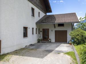 Holiday apartment with pool