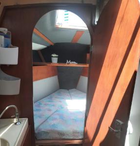Bateaux-hotels Voilier logement spacieux a louer au port - Gruissan Plage - 11 Aude : photos des chambres