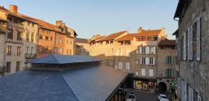 Appartements Au coin de la Halle : photos des chambres