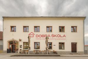 Dobrá škola u Jeníčka