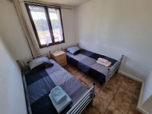 Appartements Appartemment avec jardin non clos - Saint Genies - 4 pers - Piscine : photos des chambres