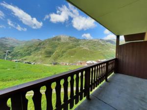 Appartement spacieux 10-12 pers, ski aux pieds, 4 chambres, proche commerces, Reberty 1850 - FR-1-452-86
