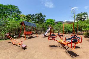 StayVista at El Parque with Pvt Pool & Indoor-Outdoor Games