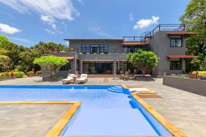 StayVista at El Parque with Pvt Pool & Indoor-Outdoor Games