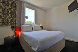 Hotels Kyriad Frejus - Centre : photos des chambres