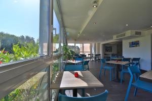 Hotels Kyriad Frejus - Centre : photos des chambres