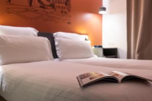 Hotels Kyriad Frejus - Centre : photos des chambres