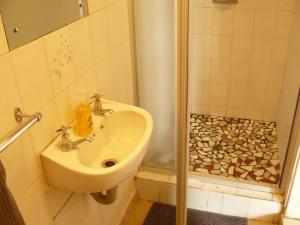 Antique Silk Self Catering Unit