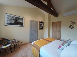 Maisons d'hotes Les Jardins de Falguiere : Chambre Double - Vue sur Jardin