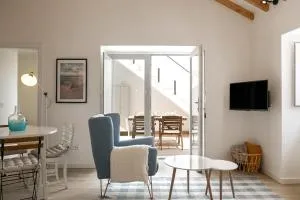 Casa da Saudade - Casais Brancos