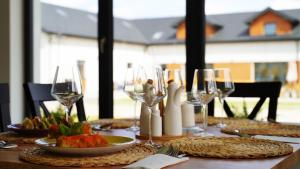 Osada Słuszewo - Apartamenty Restauracja Wydarzenia