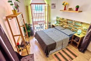 Plaza Herrería Central Apartments with Balconies