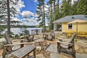 Lakefront Cottage Boat Dock, Patio and Kayaks! - 刘易斯顿
