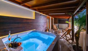 H Experience Seaside Luxury Boutique Apartment