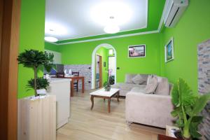 Seaview Luxury Apartment