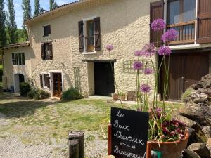 Les Deux Chevaux Chambres d Hôtes