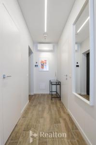 HaPPy Inn Egle, Self Check-In-24-7, A-C, Parking-in-the-underground-Garage