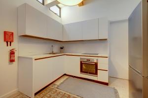 Central Family Apartment