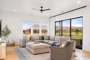 Villa 22 a Fairway to Heaven, brand new listing! Stunning Views! - Bloomington