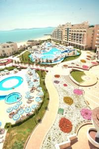 "Красавиците тъмнокоси" Sunset Resort Pomorie