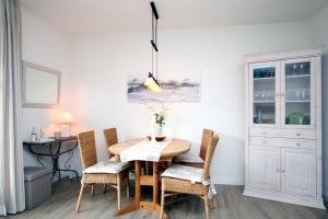 Gmelinstra_e 12_ Whg_ 2_ Haus Meer