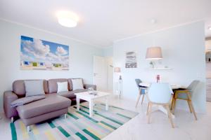 Gmelinstra_e 12_ Whg_ 13_ Haus Mee