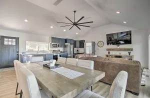 Waterfront Escape Ozarks Home and Guest House! - Buck Creek