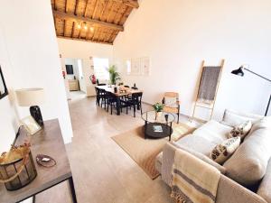 MF Terceira - Villa With Terrace & Ocean Views - 4hvězdičkové hotely ve městě Praia da Vitória