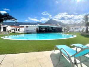 Estudio bien comunicado con Wifi y terraza em Tenerife Sur