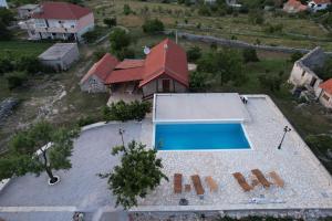 Patakun holiday home for 5, with heated pool