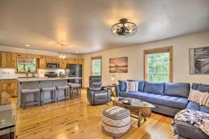 Quiet Tignall Getaway Near Lake with Boat Dock