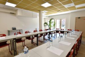 Hotels Best Western Blanche de Castille Dourdan : photos des chambres