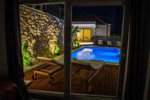 Villa Magic look 