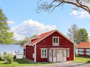 14 person holiday home in Unnaryd-By Traum