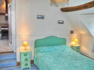 Maisons de vacances Gite Nouans-les-Fontaines, 6 pieces, 12 personnes - FR-1-381-406 : photos des chambres