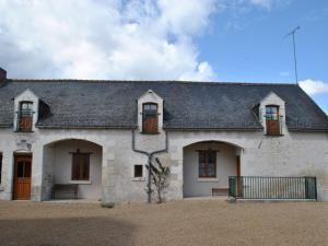 Maisons de vacances Gite Nouans-les-Fontaines, 6 pieces, 12 personnes - FR-1-381-406 : photos des chambres