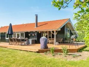 Holiday home Juelsminde LXXX - Glud
