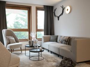 "Appartement 75m² Pieds des Pistes - Courchevel Village - 68 Pers, Proche Centre et Commerces" - FR-1-631-94