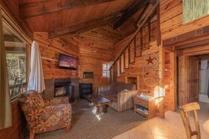 Forest Cabin 4 Cowboys Dream