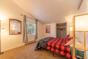 Quaint condo retreat 12 Ridgeview Condo